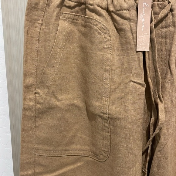 2 Joggers Green and Camel size Medium - Picture 6 of 12